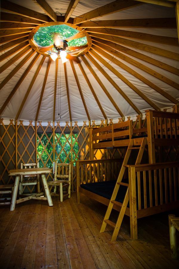 Mount Vernon Camping Resort 16 Ft. Yurt 6 Bow Exterior foto